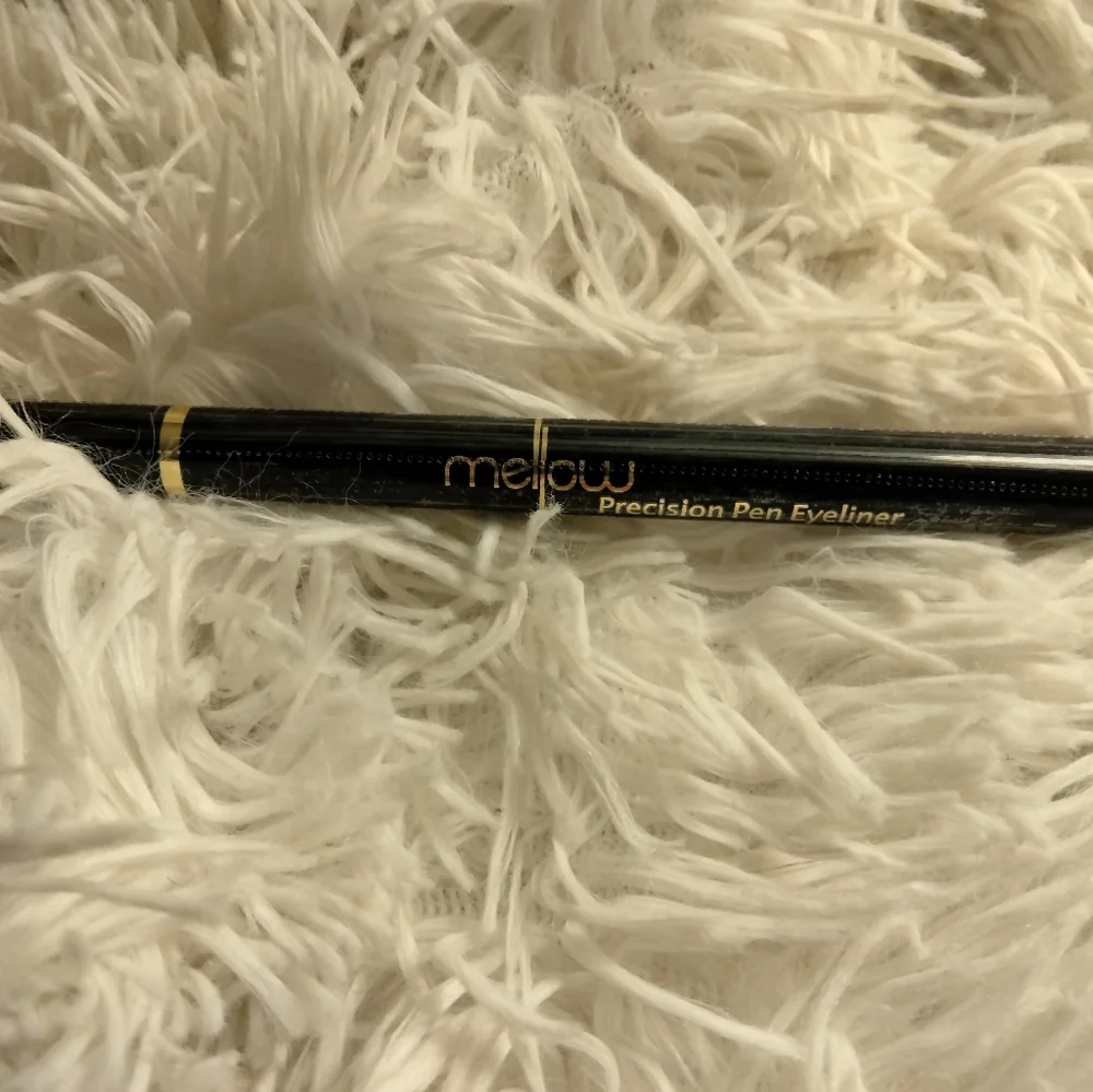 🆕 Mellow Precision Pen Black Eyeliner SEALED 🆕